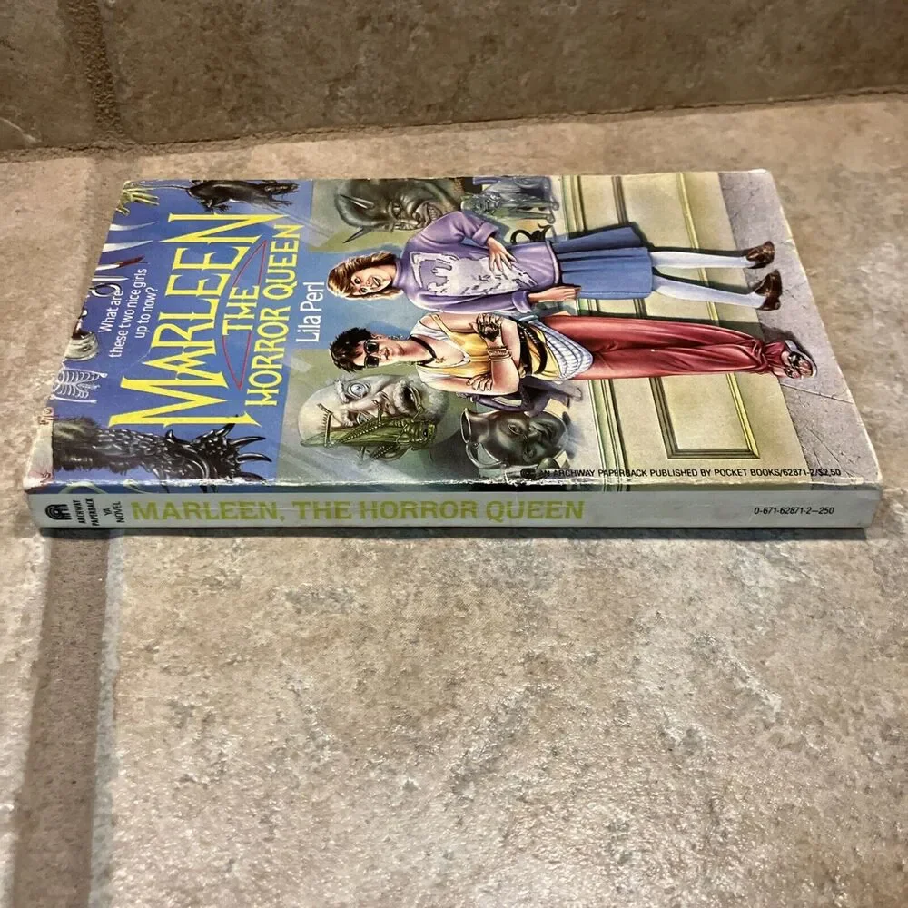 MARLEEN THE HORROR QUEEN Paperback Book LILA PERL 1987‎ Young Adult